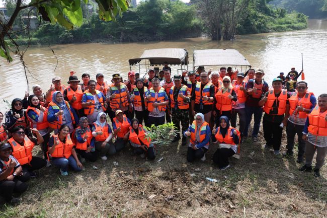Bersama-sama, kita bisa mewujudkan Kota Bekasi yang lebih sehat, indah, dan bebas dari banjir